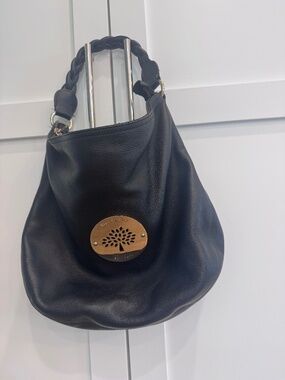 Mulberry Medium Daria Hobo Bag in Black Leather
